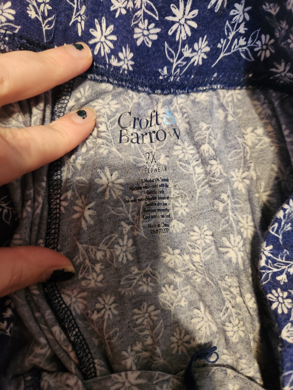 croft & barrow Navy and White Floral Sleep Shorts - Picture 2 of 2